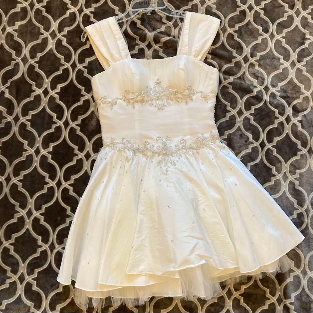 Fiesta white prom dress, Size S